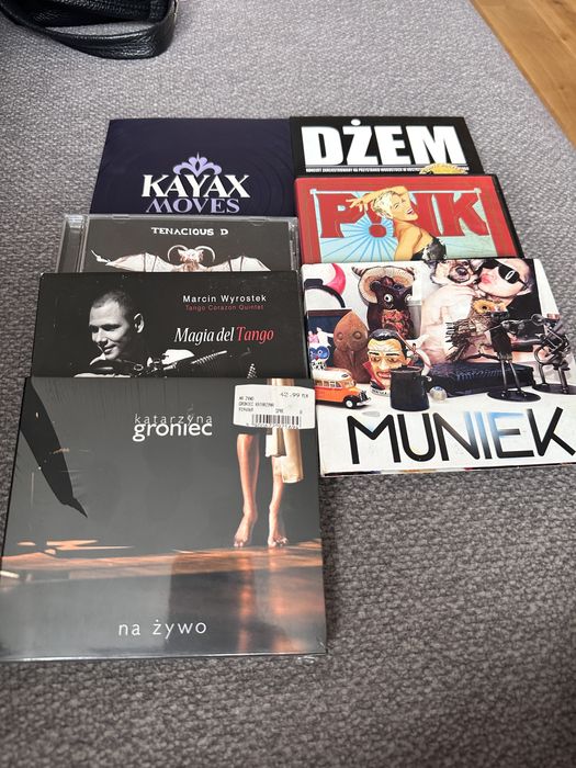 Zestaw płyt cd i dvd. Kayax Moves, Tenecious D, Wyrostek, Dżem, Pink..