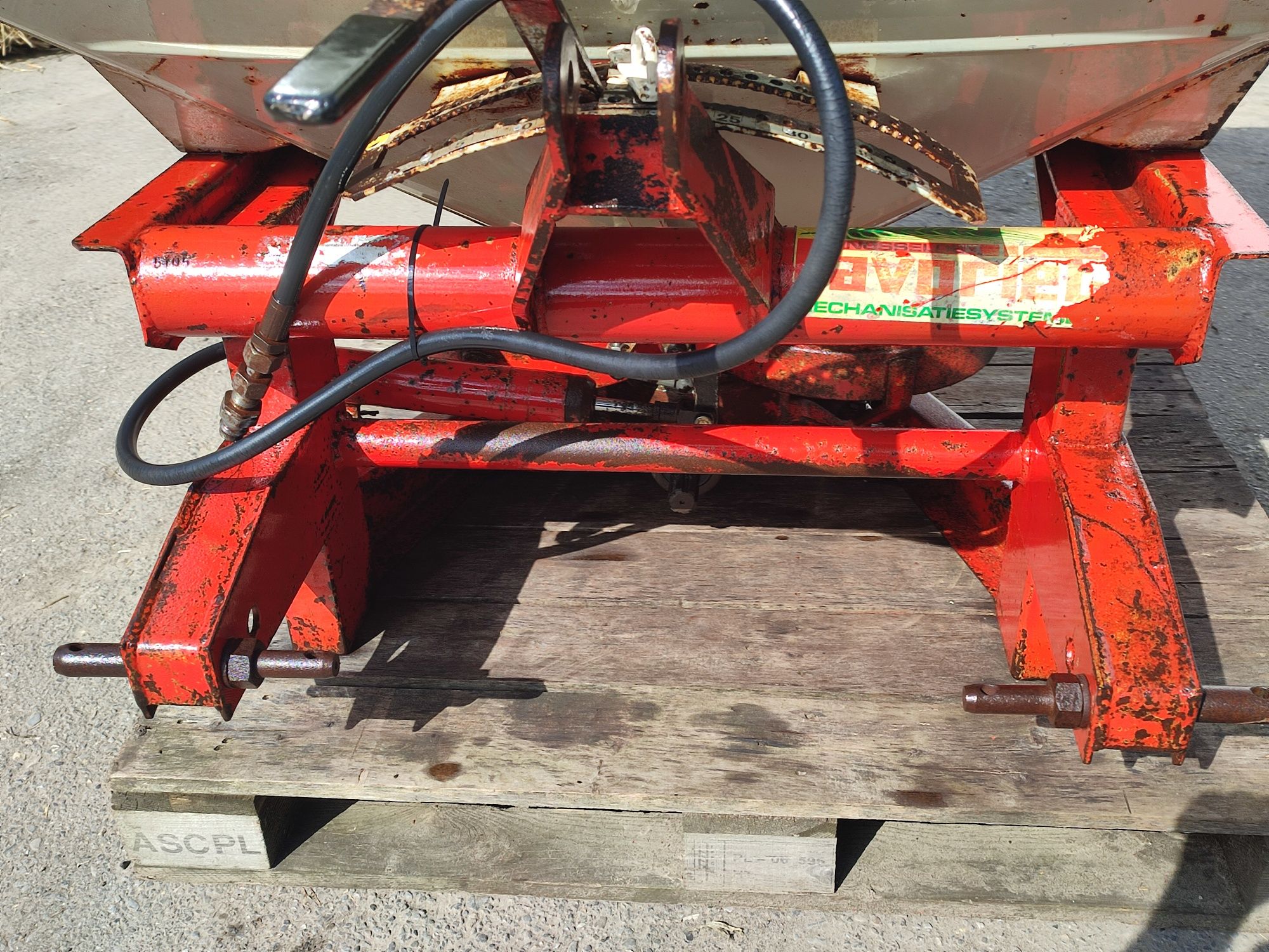 Rozsiewacz nawozu rauch komet zs/1000 N,kuhn mds , Amazone 902 Niemcy