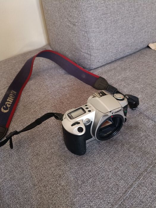 Canon Eos 500n - corpo