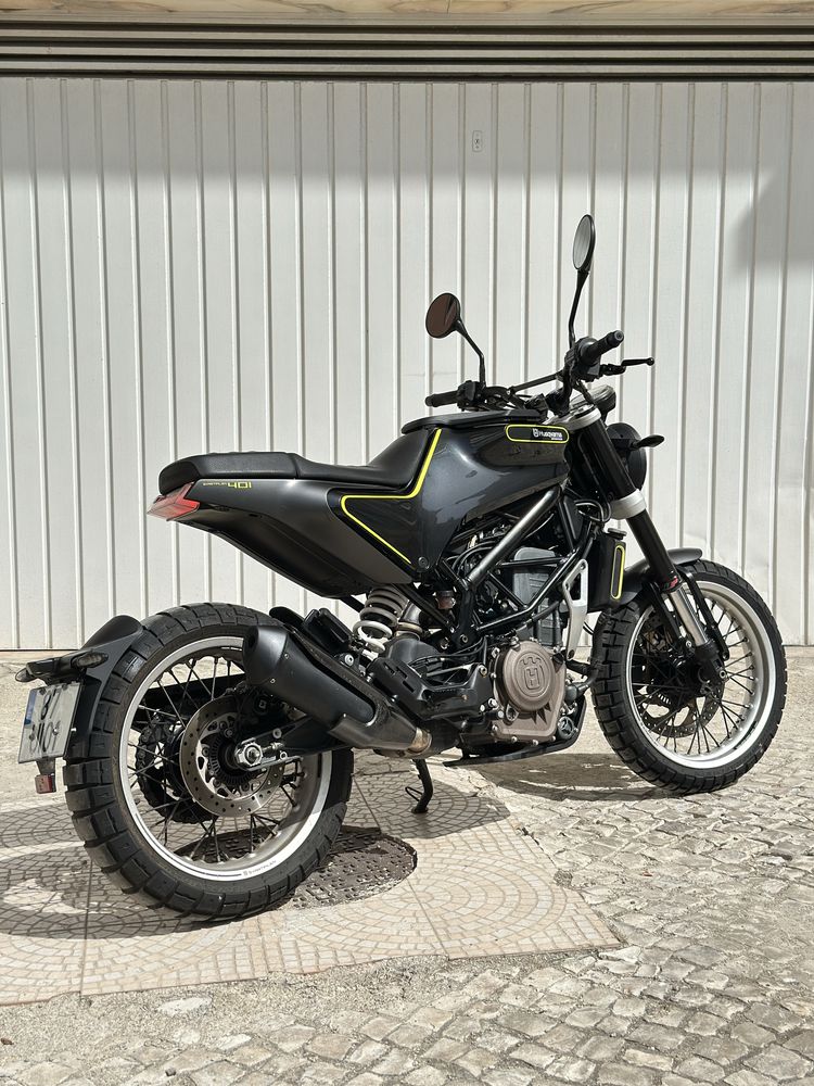 Husqvarna Svartpilen 401 de 2018 - Impecável