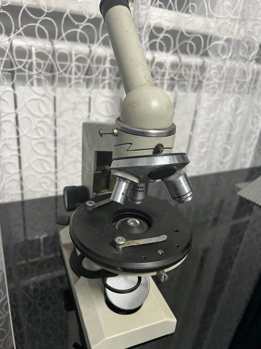 Мікроскоп Біолам