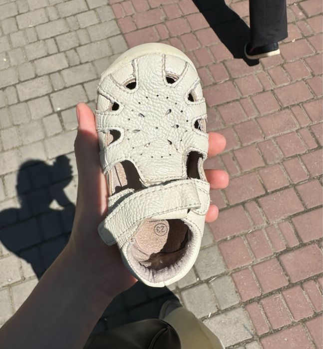 Дитячі шкіряні сандалі happy bee