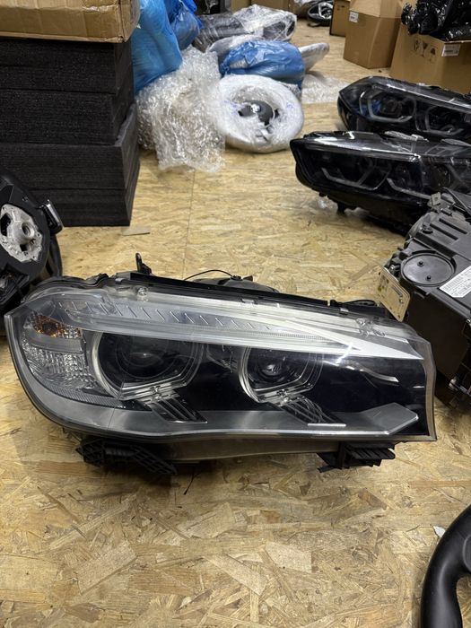 Права фара оригінал BMW F15 F16 Xenon ф15 ксенон 7290054