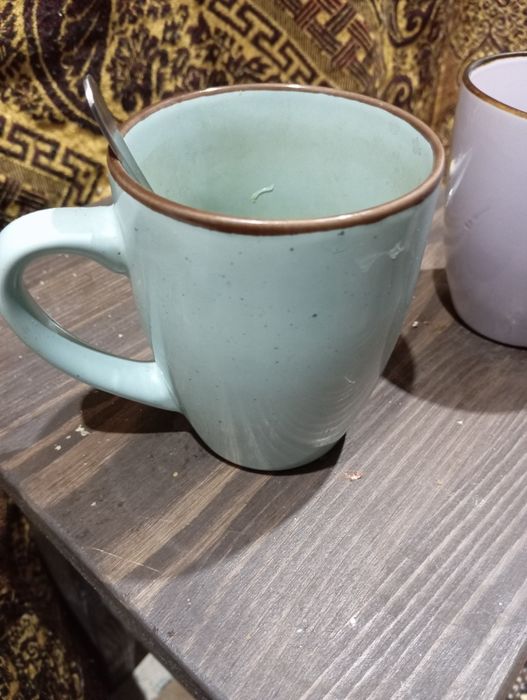 Пуста кружка чая ложечка в подарунок