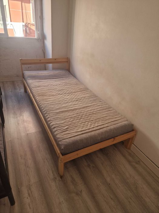 Cama solteiro ikea com colchão e estrado