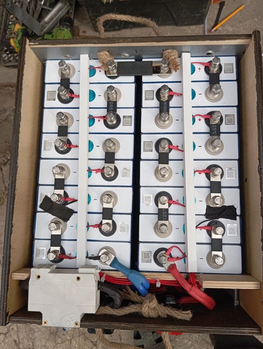 Услуги ЭЛЕКТРИКА. Установка бесперебойного питания для дома или офиса.