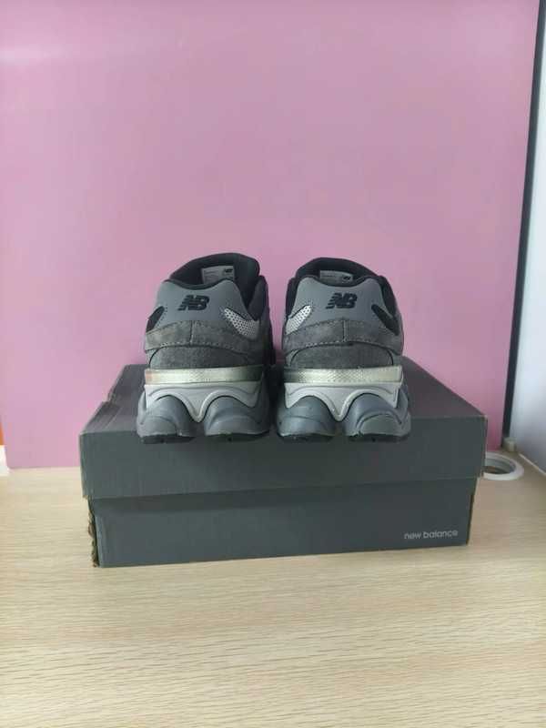 Black\New Balance\9060\nowy damskie UnisexTrampki.44