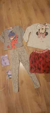 Ubrania dla dzieczynki z Mickey oraz z Biedronką