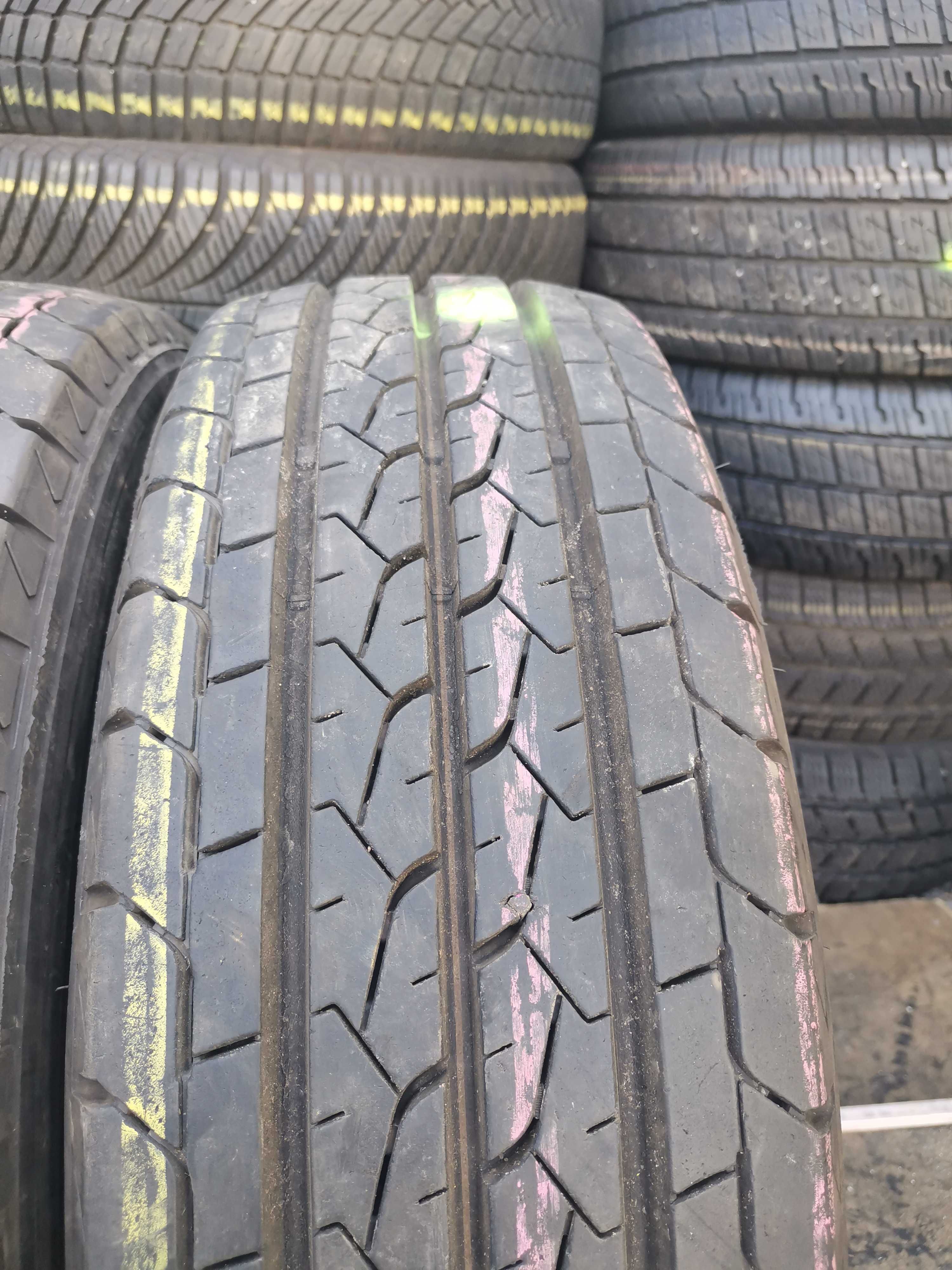 bus lato Bridgestone 215/65/16C z 2015r 9.3mm 2szt