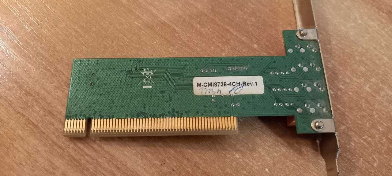 Звуковая карта  C-MEDIA 4CH (M-CMI8738-4CH)