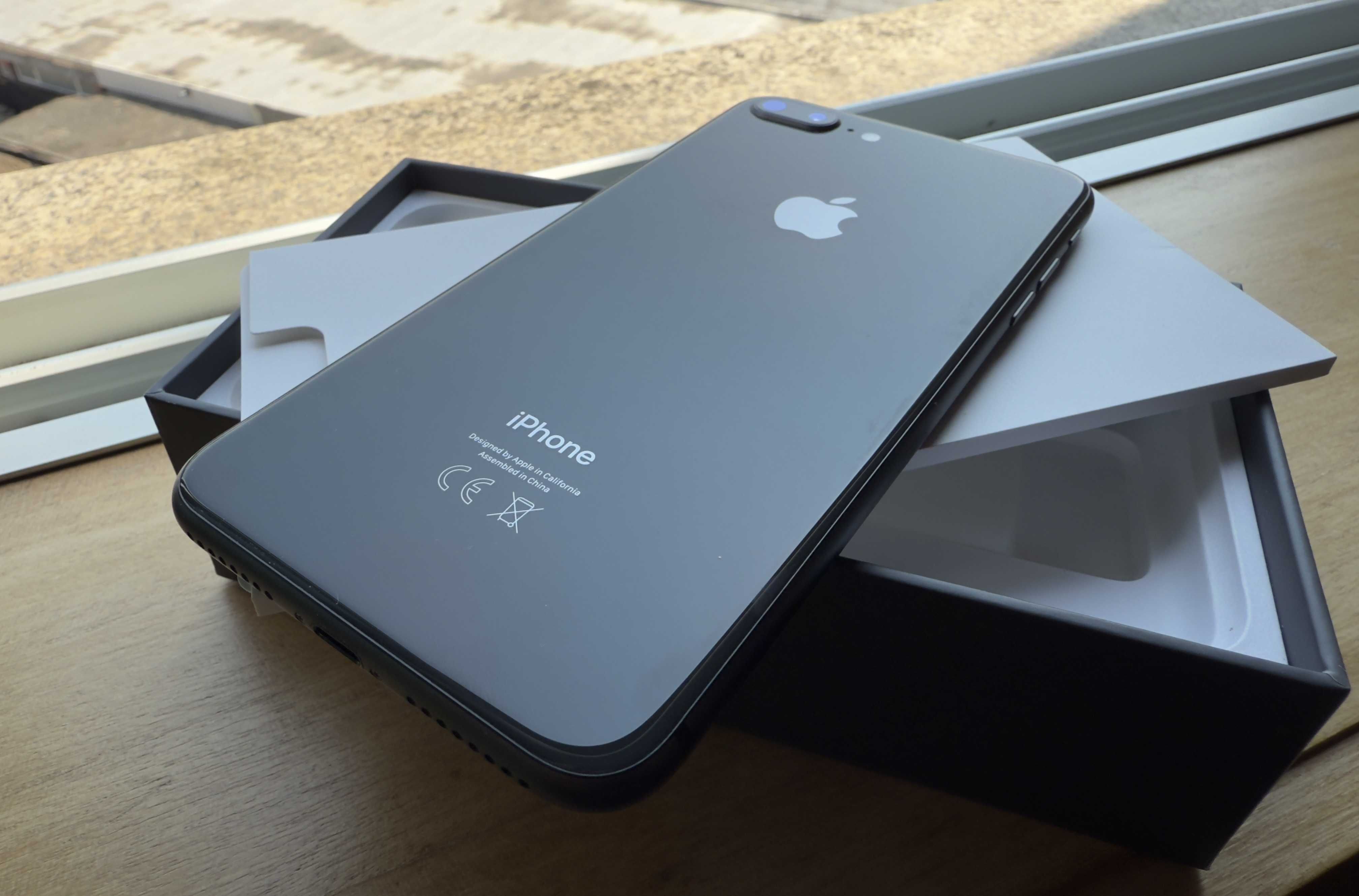 iPhone 8 Plus | 64GB | Preto | Bateria a 87% | COMO NOVO