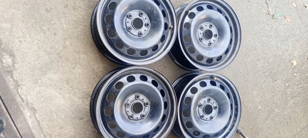 Komplet felg VW  6Jx16H2.    5x112