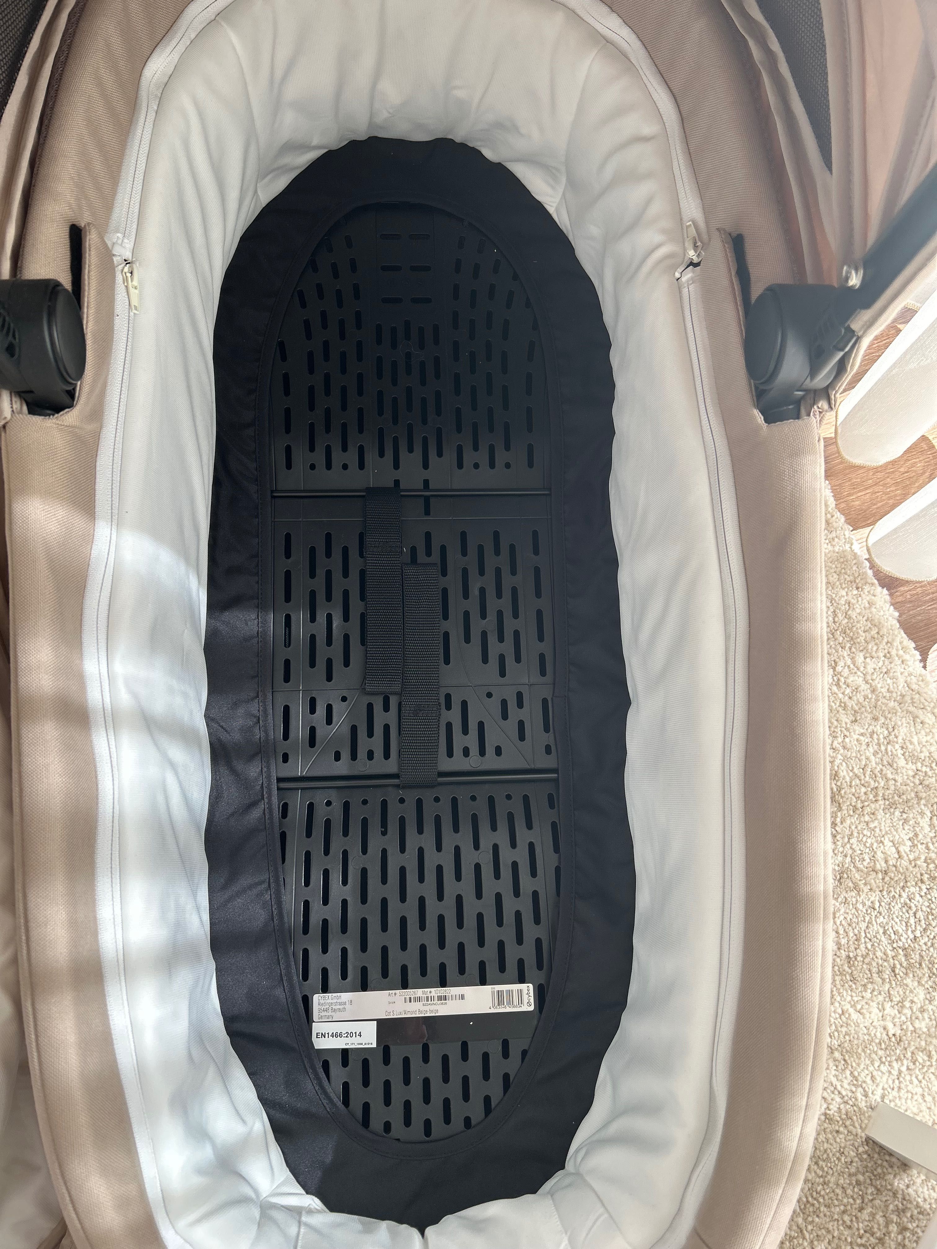 Alcofa CYBEX Cot S Lux em Almond Beige