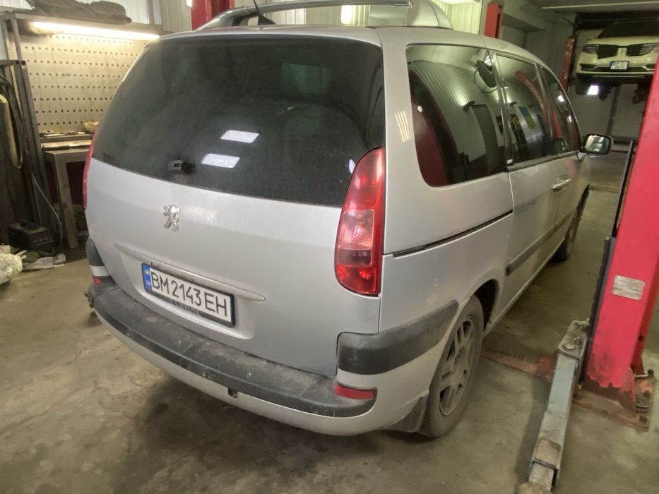 Продам пижо 807 2.2 HDI