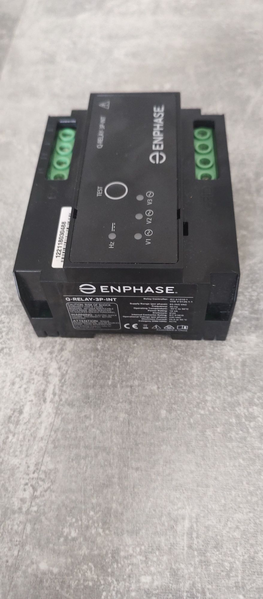 Rozłącznik trójfazowy Q-RELAY-3P-INT Enphase