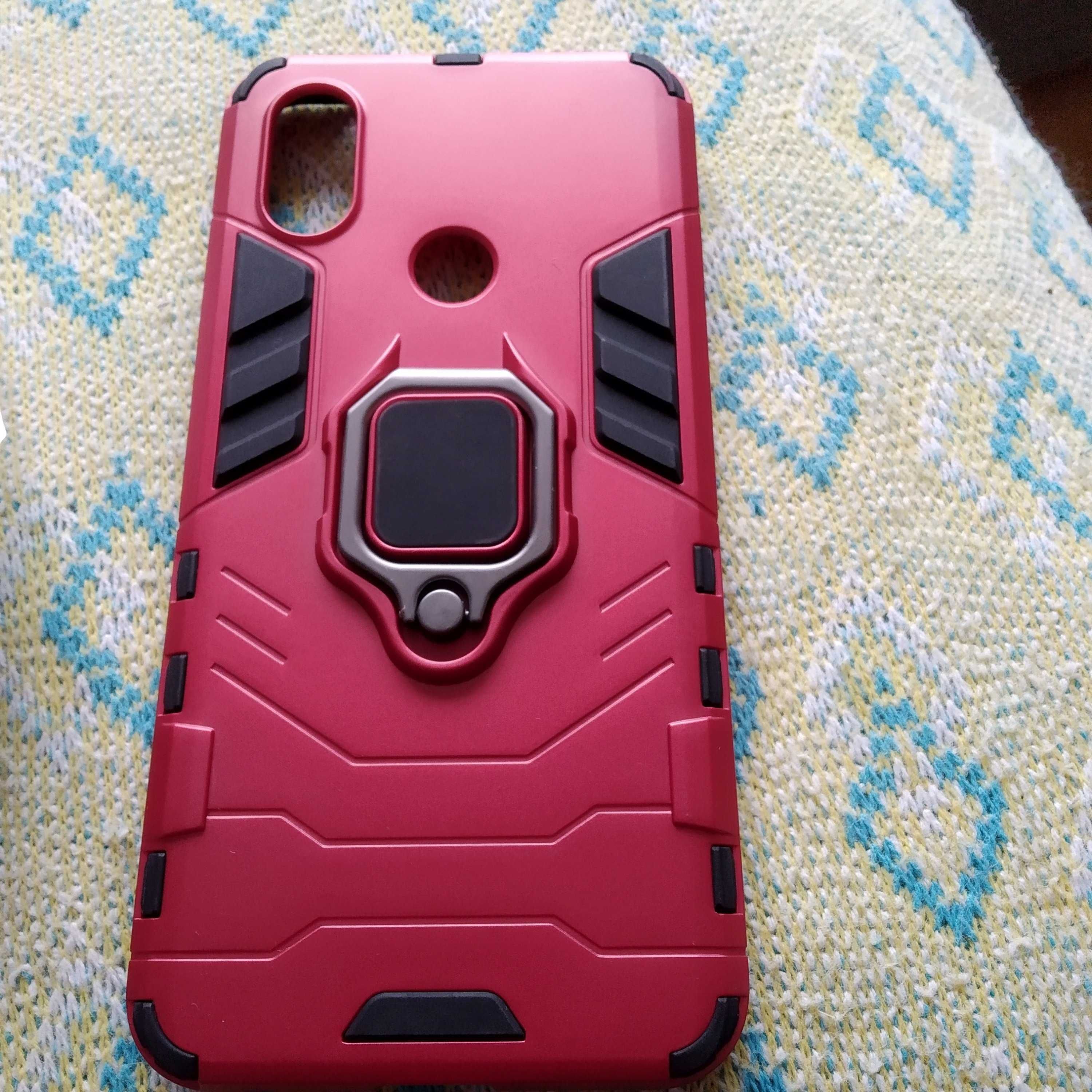Etui na telefon czerwone