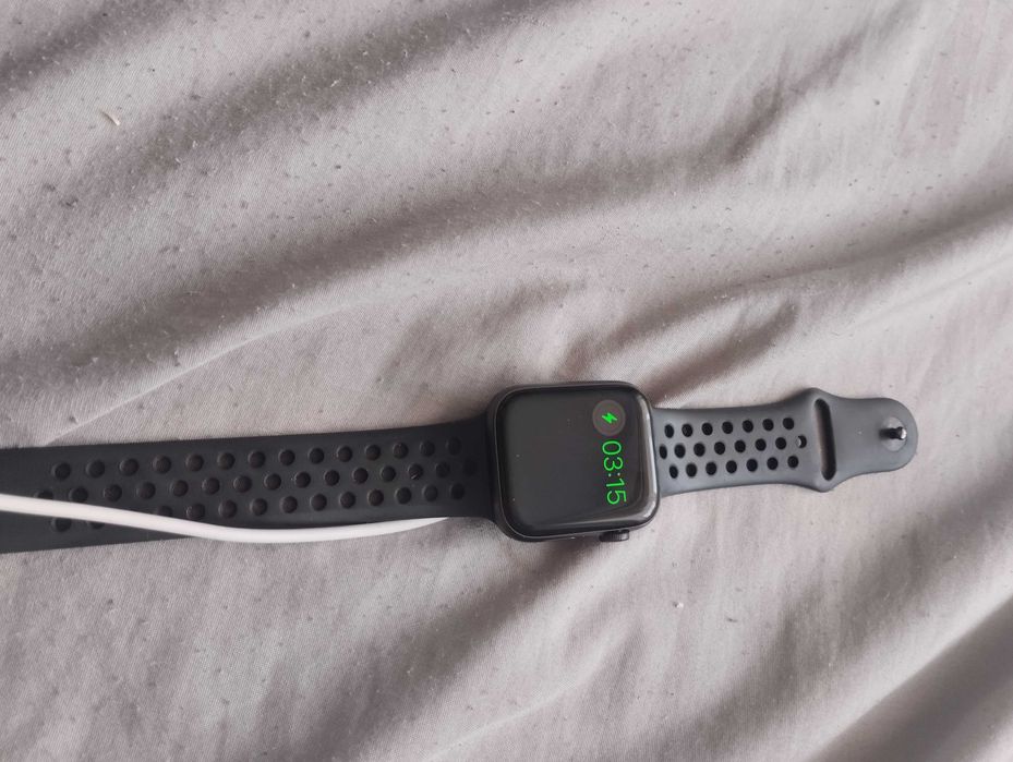 Smartwatch Apple SE Nike Series 44mm