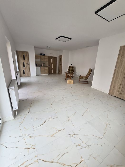 Świeży nigdy nie wynajmowany nowoczesny Lokal 50 Metrów