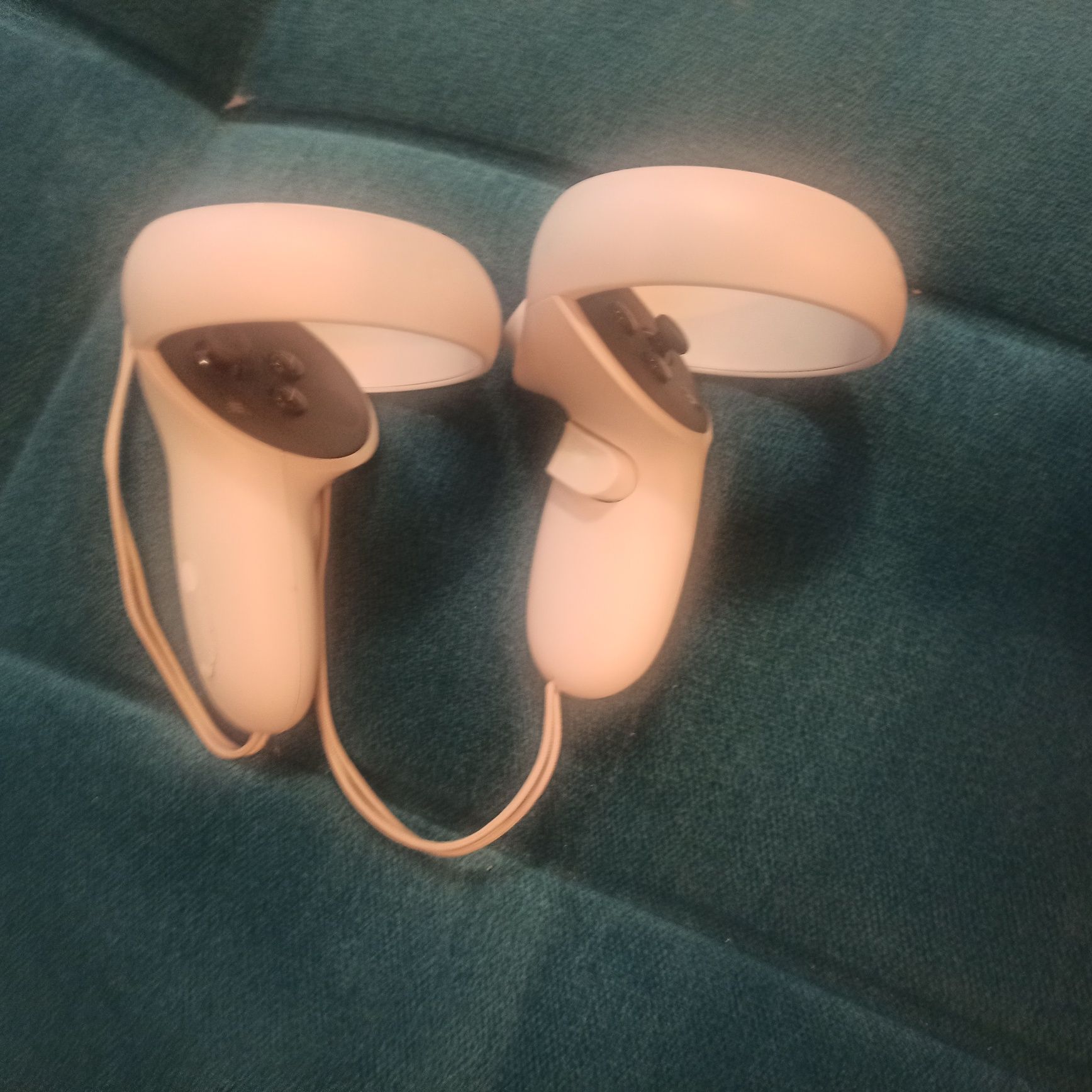 Oculus Quest 2 128GB Okulary VR Białe + 2 Pady