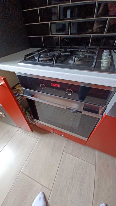 Meble kuchenne, zestaw mebli kuchennych, kuchnia BLUM CZERWIEŃ BEŻ !