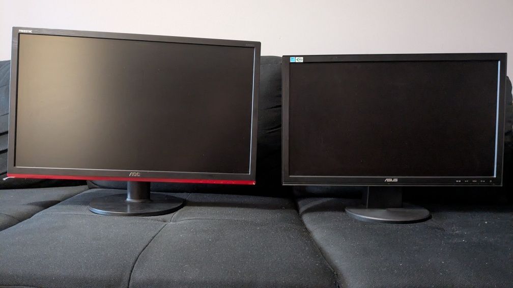 Monitores LCD  24" & 21"