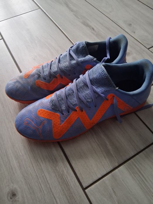 Buty sportowe halowe ,halówki Puma 43 uzywane