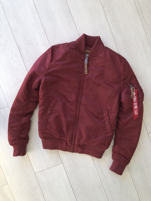 Жіночий бомбер ALPHA