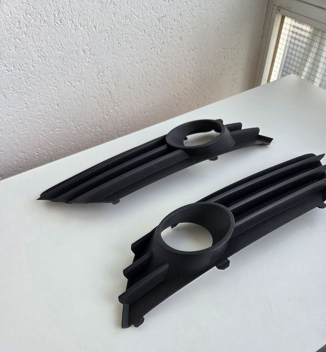 Grelhas nevoeiro Originais Opel Astra H