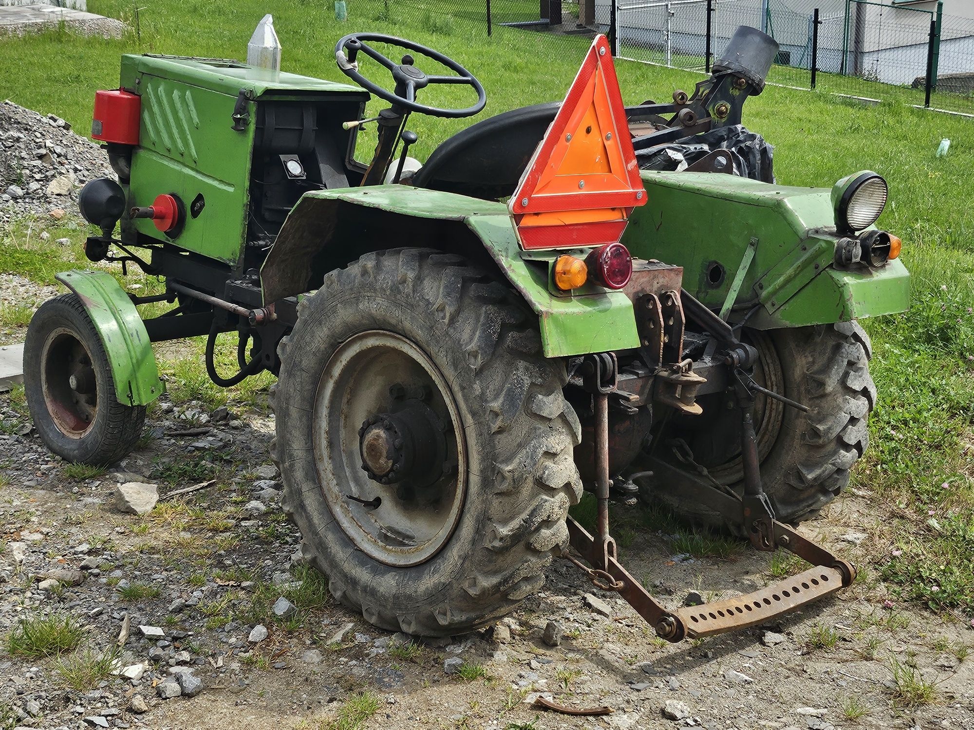 Traktor Sam andoria s15 z podnośnikiem hydraulicznym