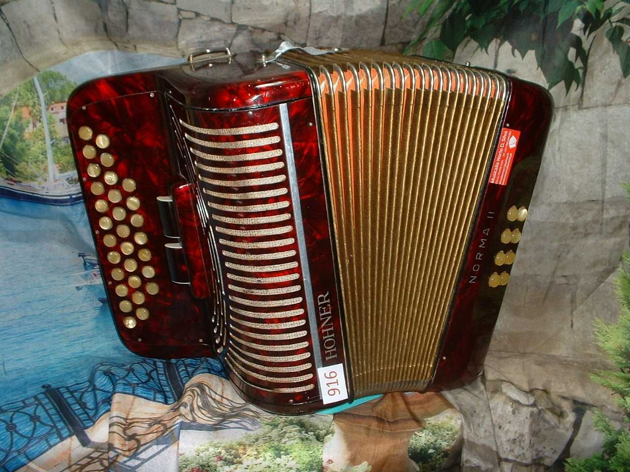Concertina para venda N, 916