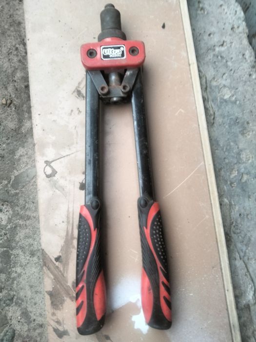 Заклепочник Ultra