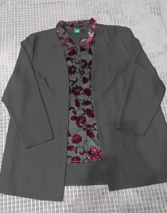 Marynarka z bluzką ( 2 w jednym)