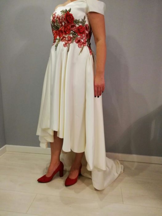 PRZEPIĘKNA Sukienka Ślubna