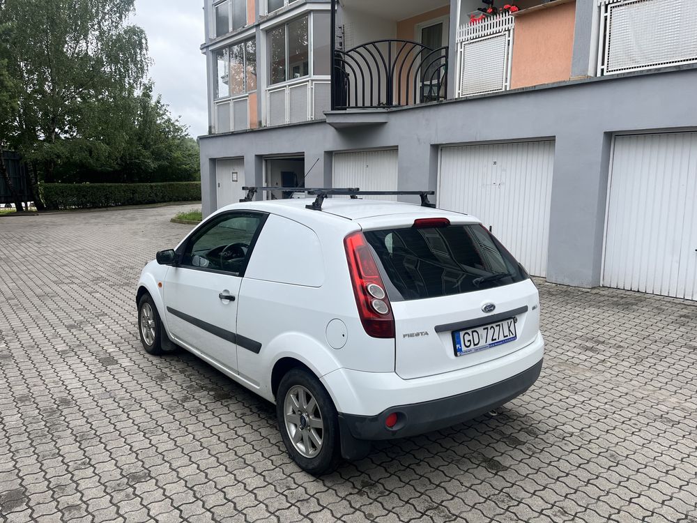Ford Fiesta Van 1.4 tdci z klimatyzacją