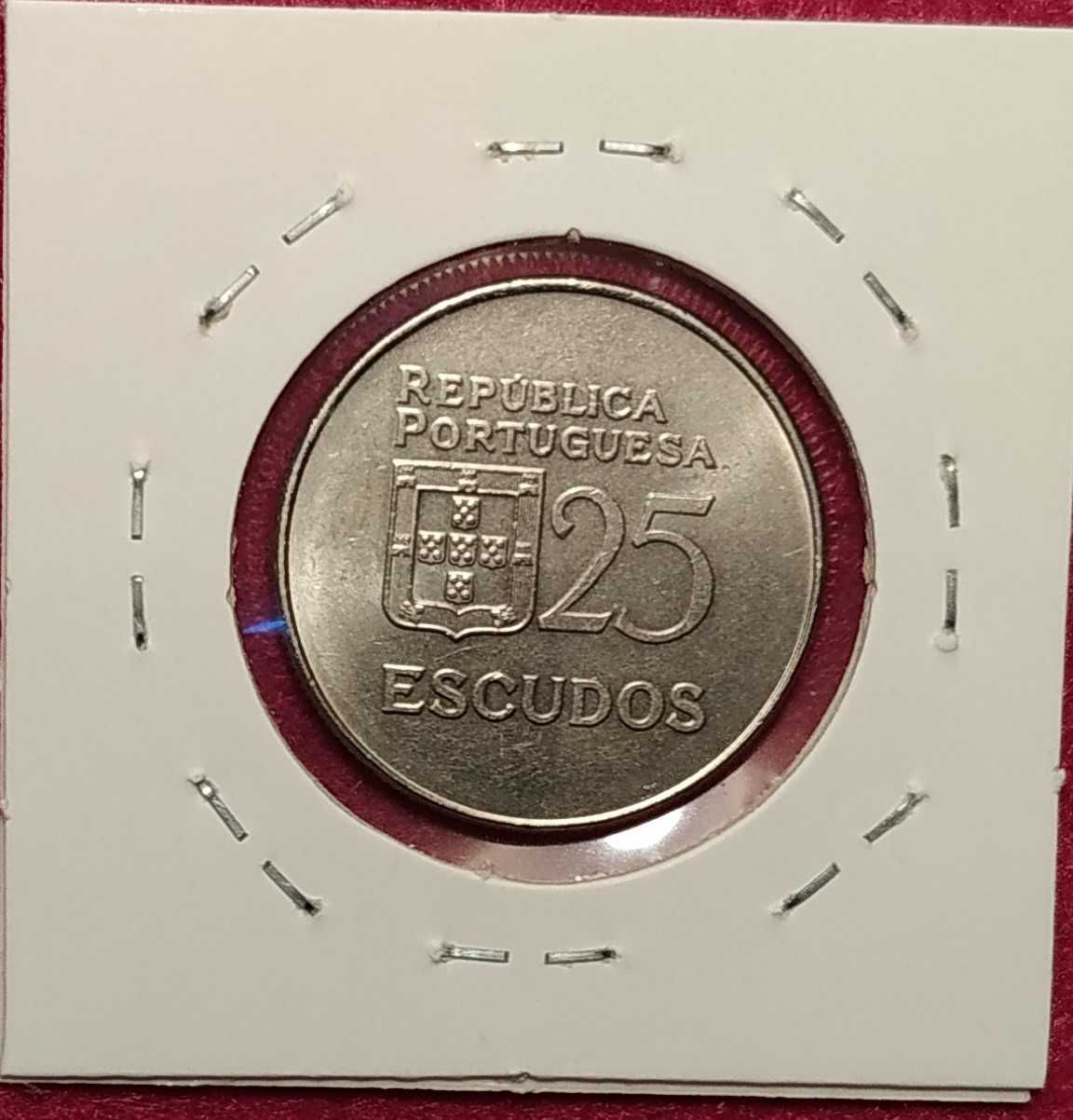 Portugal - moeda de 25 escudos de 1978