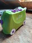 Walizka na kółkach dziecięca trunki