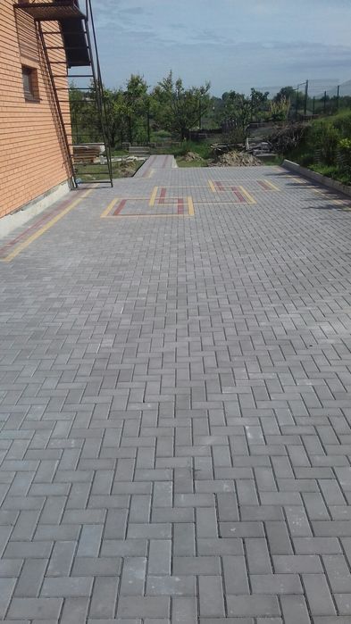 Укладаємо бруківку