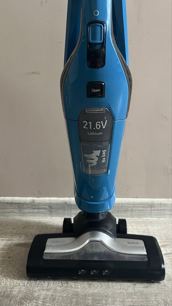 Pionowy bezprzewodowy Odkurzacz TEFAL Dual Force TY6751