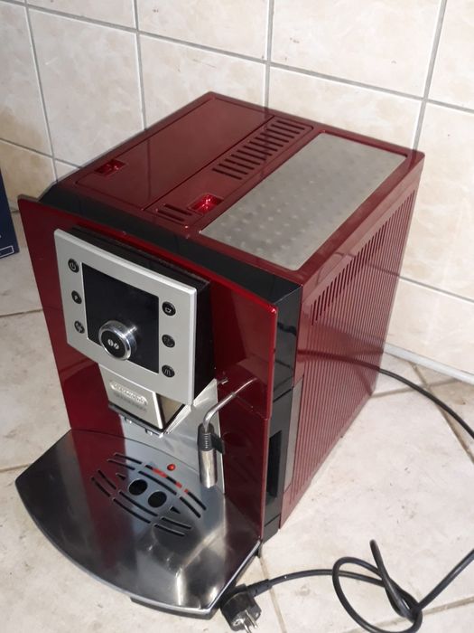Sprzedam ekspres De'Longhi Esam 5400