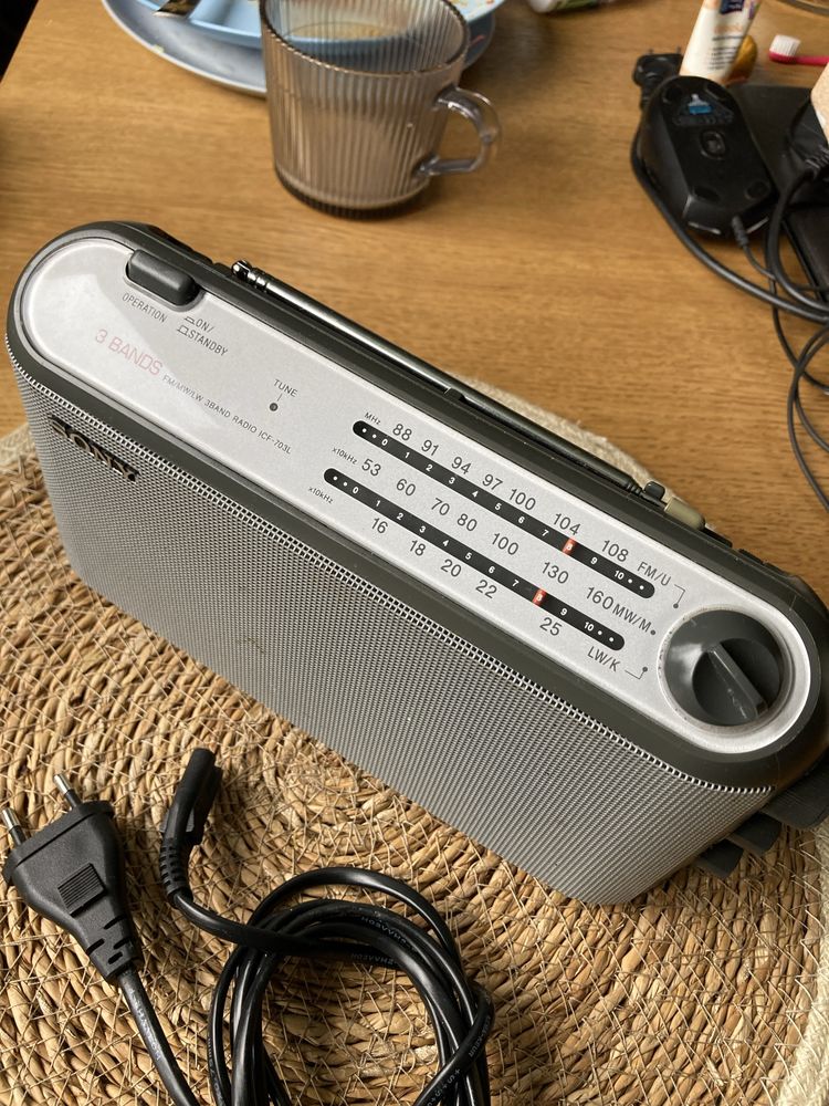 Радіоприймач Sony ICF-703L