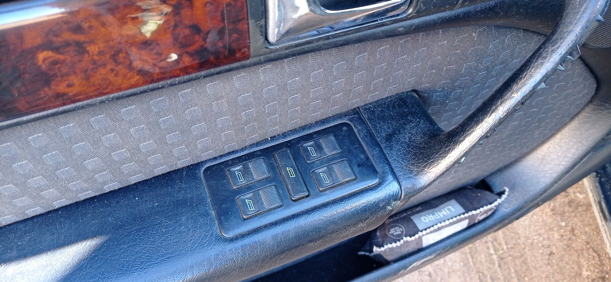 Audi A6 C4 fotele podłokietnik skrzynia pompa silnik błotnik licznik