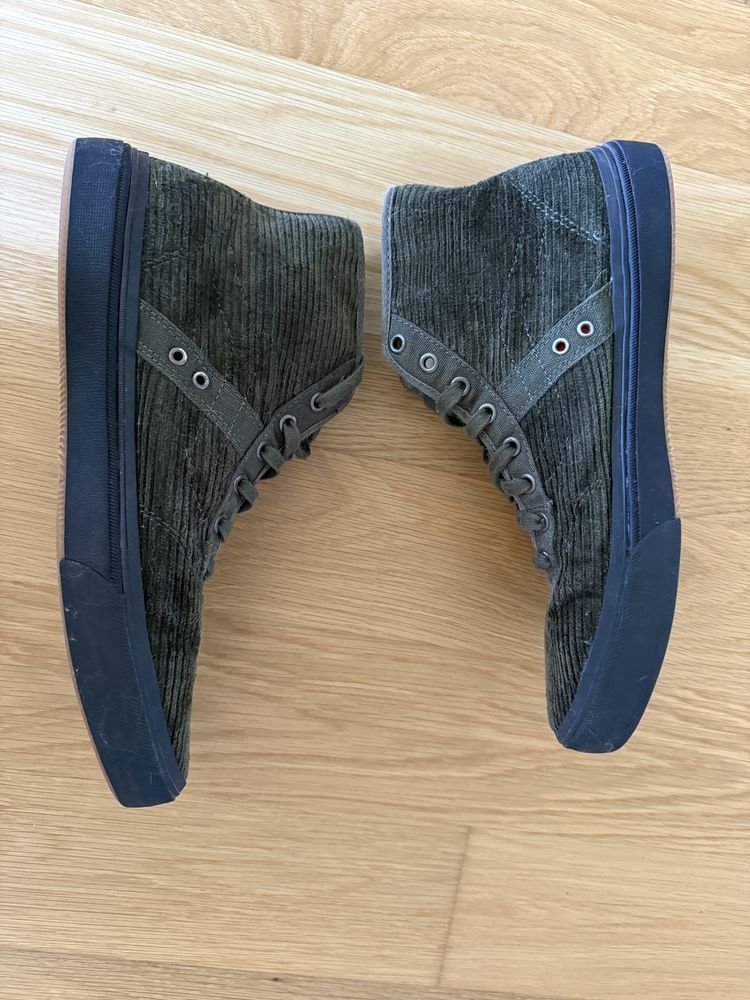 Tenis bota Vans exclusivos em bombazine