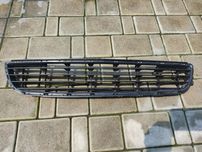 Решітка бампера Opel Zafira B Опель заііра Б GM 13124978