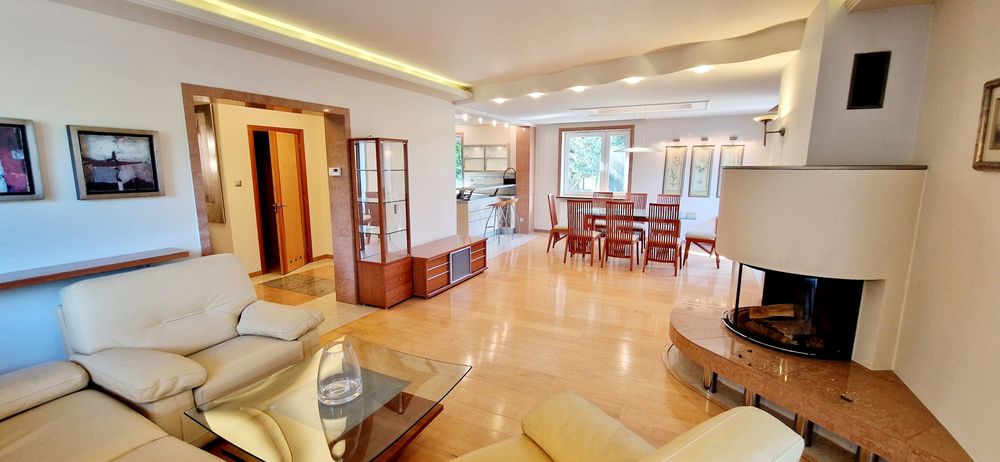 B duży dom Gumieńce. 3x garaż. Linia brzegowa. Sauna.