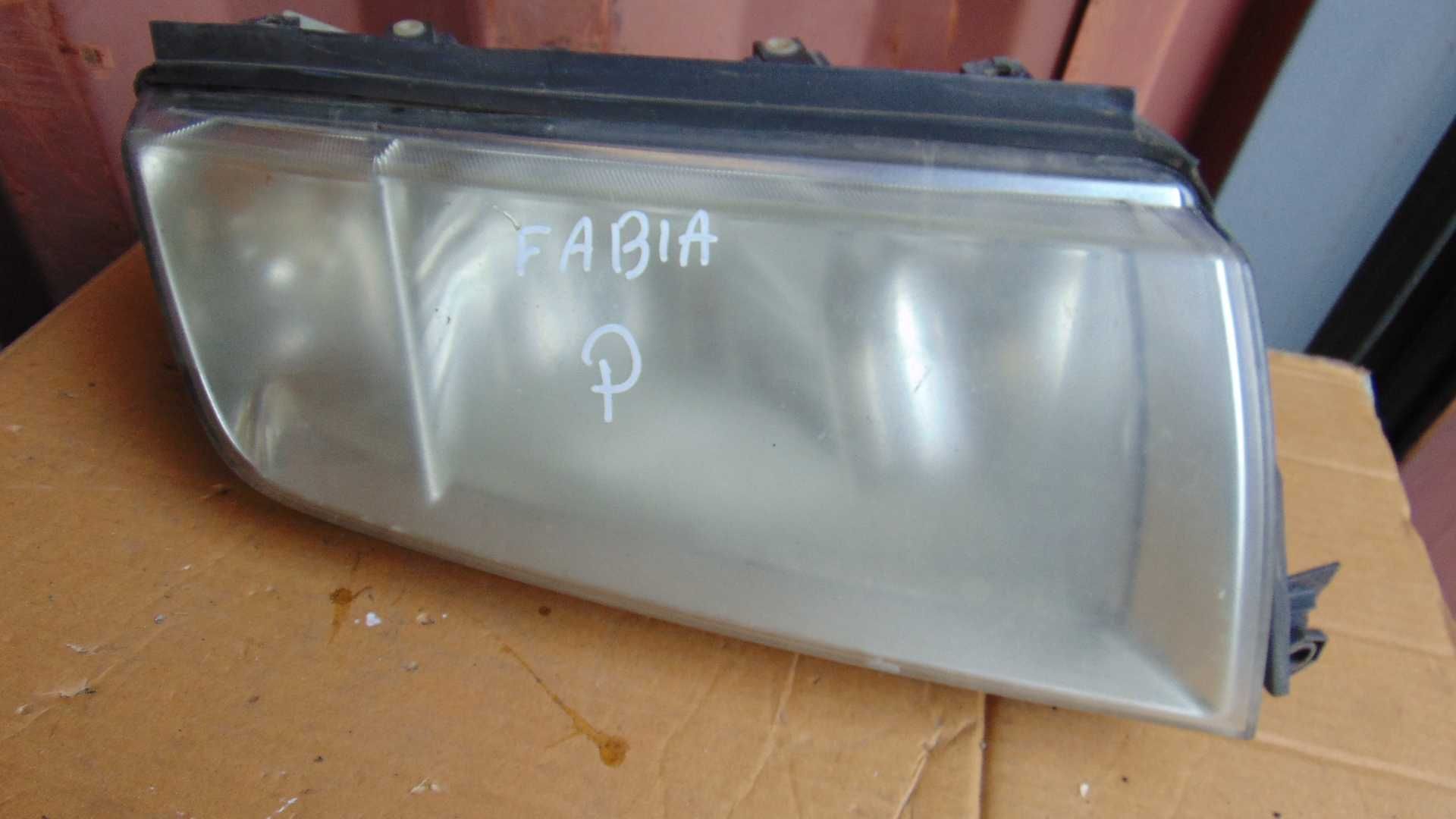 Kwi4 Lampa prawa przednia skoda fabia I wysyłka części