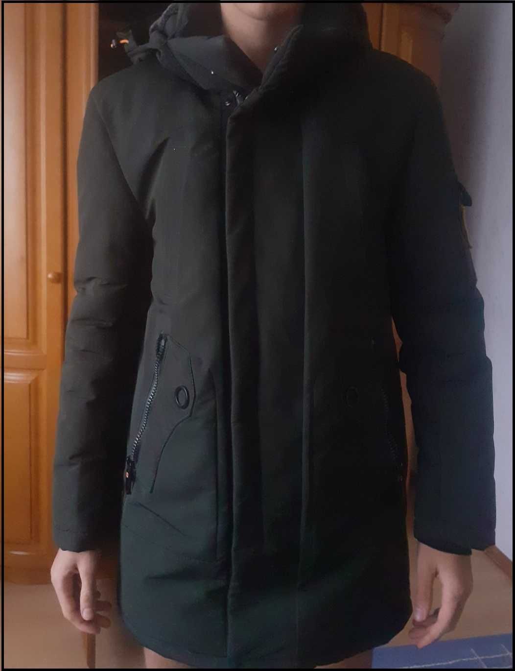 Зимняя мужская/подростковая удлинённая куртка в  хорошем состоянии!