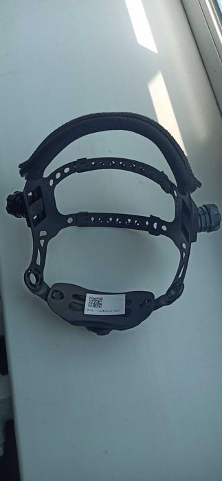 Крепление для сварочной маски, наголовник