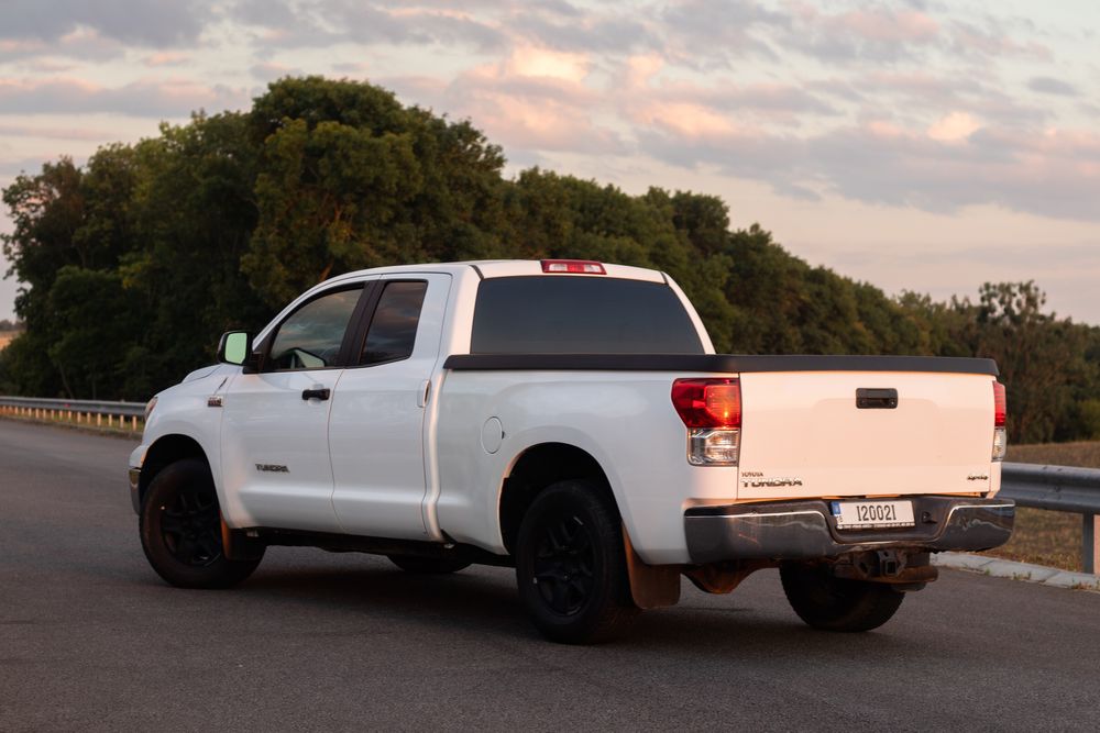 Toyota tundra 5.7