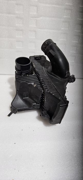 Obudowa filtra powietrza nissan nv200 1.5 dci przepływomierz bdb stan