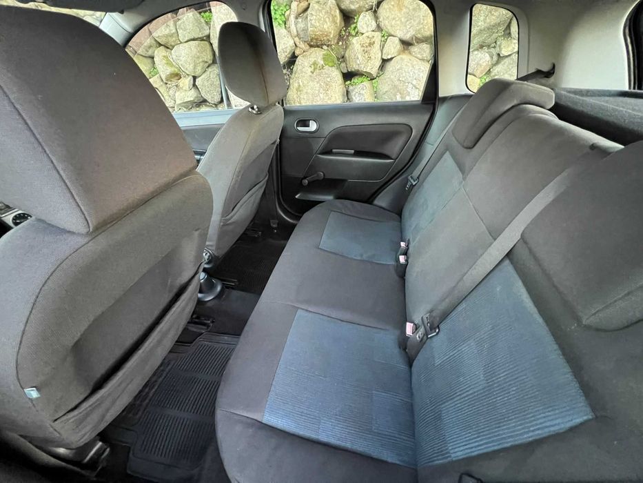 Ford Fiesta 1.25i - 100 Mil Kms - A/C